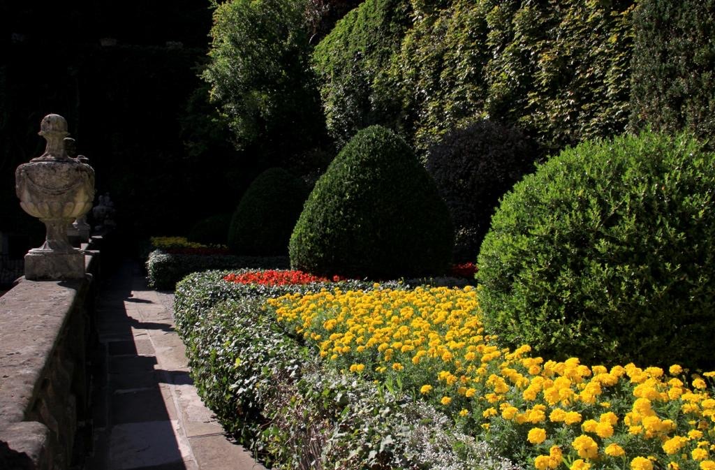 UNA NOTTE SPECIALE NEI GIARDINI DI PALAZZO MORONI